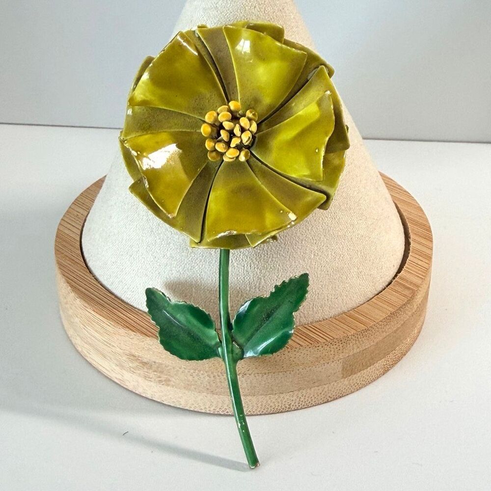 Vintage 1960s Enamel Flower Brooch Long Stem Chartreuse Green